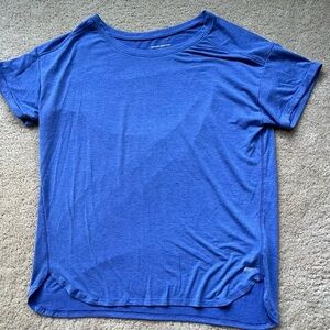 Amazon Essentials Blue Short Sleeve Athletic T-Shirt - Size L - VGUC - Stretch